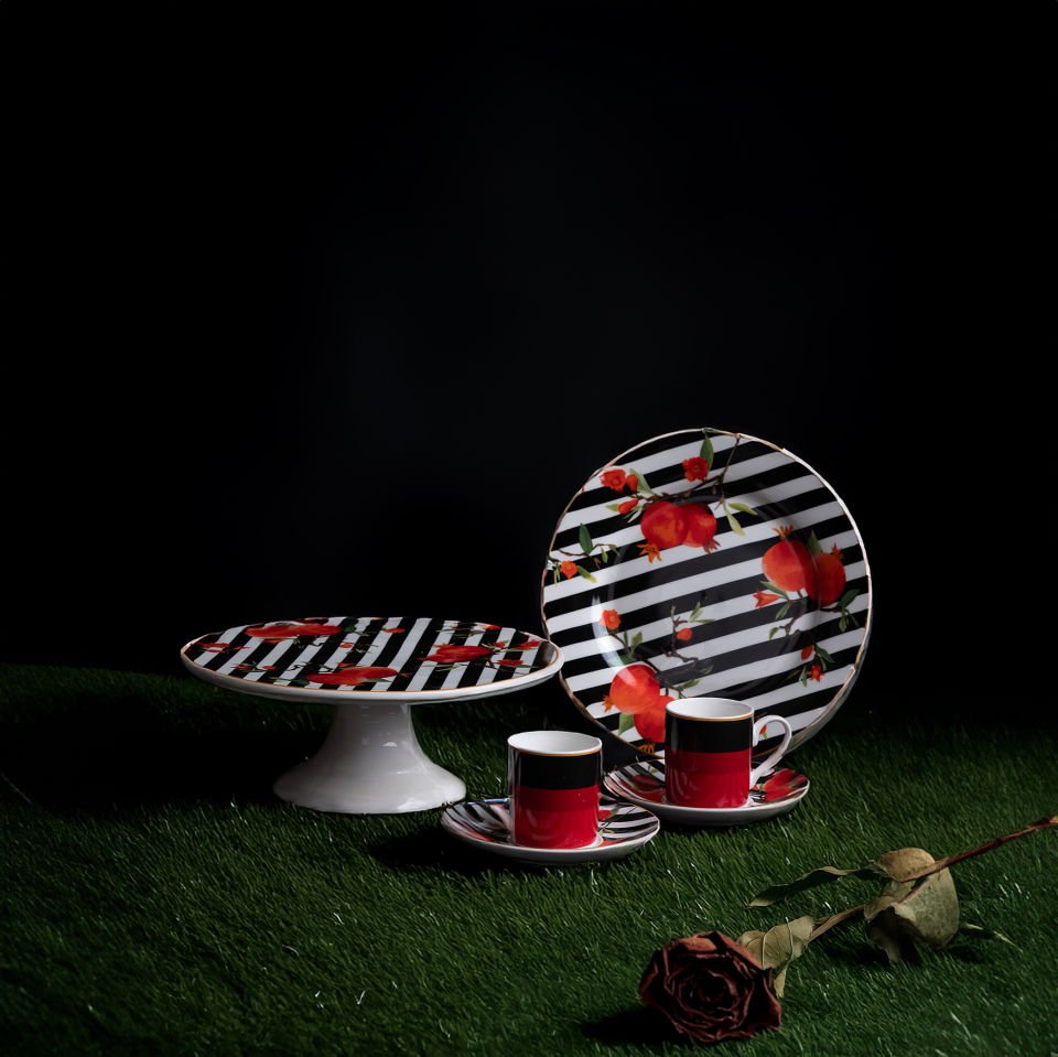 Nora Ayaklı Pasta Tabak 25 cm